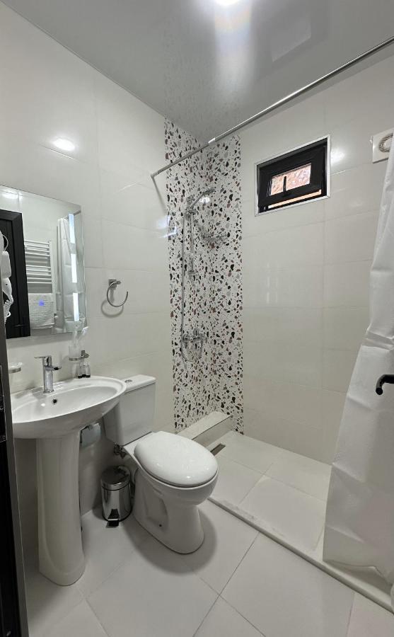 Bina N28 Otel Kutaisi Dış mekan fotoğraf