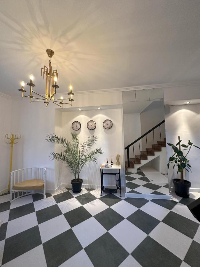 Bina N28 Otel Kutaisi Dış mekan fotoğraf