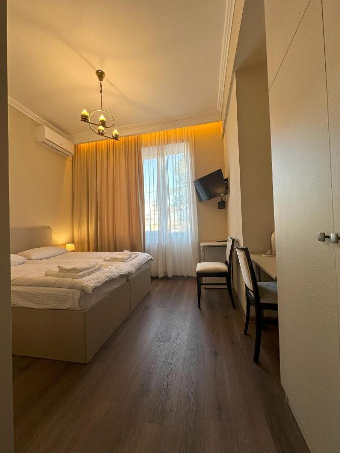 Bina N28 Otel Kutaisi Dış mekan fotoğraf